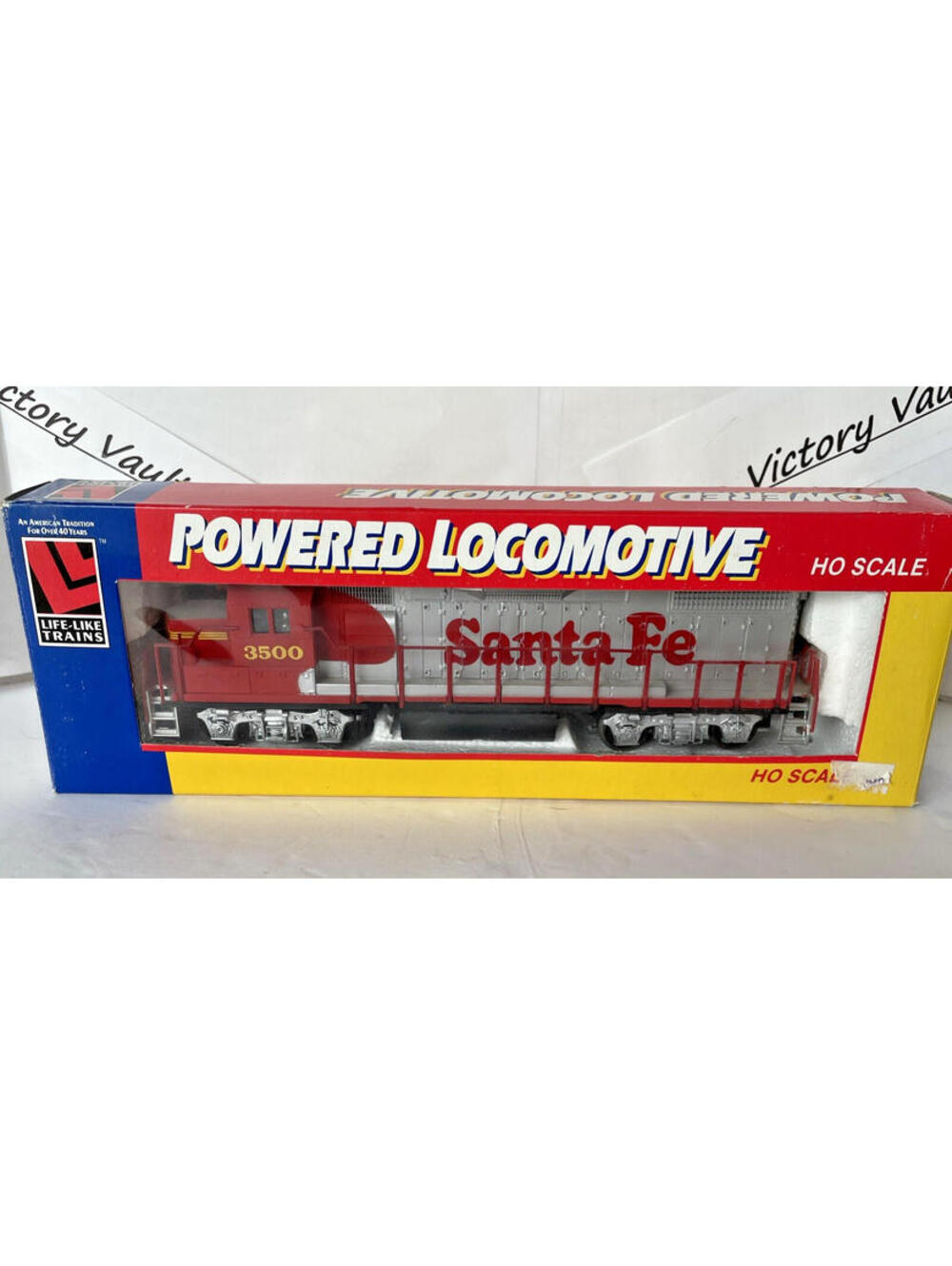 Life Like Trains # 8073 GP 38 Locomotive HO scale
